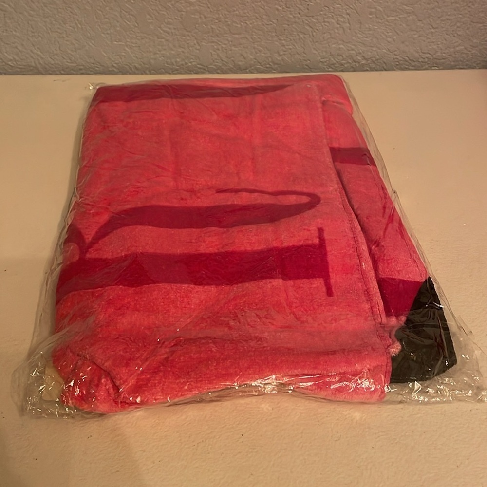 Marilyn Monroe Towel 💯 Cotton Marilyn Monroe Beach Towel 🆕️ - Picture 5 of 8